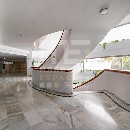 Centrico En Segunda Linea De Playa, Parking, Wifi 609 마르베야