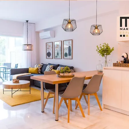 Centrico En Segunda Linea De Playa, Parking, Wifi 609 * Marbella